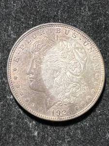 lot 16 image: 1921 US MORGAN SILVER DOLLAR