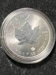 lot 26 image: 2021 CANADIAN MAPLE LEAF 1 TROY OZ .9999 FINE SILVER IN AIRTITE