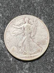 lot 40 image: 1942 US WALKING LIBERTY HALF DOLLAR