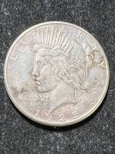 lot 71 image: 1925-S US PEACE SILVER DOLLAR