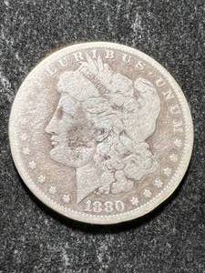 lot 83 image: 1880 US MORGAN SILVER DOLLAR