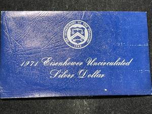 lot 105 image: 1971 US EISENHOWER UNC SILVER DOLLAR