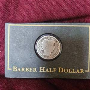 lot 32 image: Barber Half Dollar