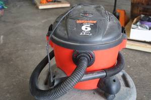 lot 50 image: Shop Vac 6 Gallon