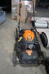 lot 26 image: Yardmax Lawnmower (parts missing)