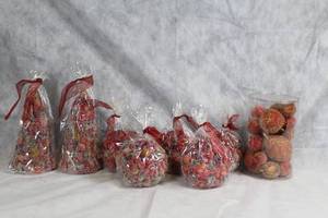 lot 41 image: Assorted Decorative Candy Arrangements - Set of 5 Round and 2 Cone Bags