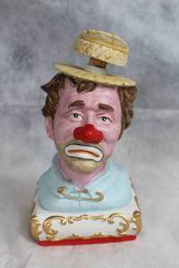 lot 42 image: Ezra Brooks 1980 Liquor Bottle - Porcelain Clown Decanter