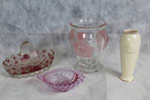 lot 48 image: Set of 4 Decorative Glass and Ceramic Rose-Themed Vases and Dishes