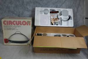 lot 81 image: Le Presse Deluxe Gourmet Food Styler with Attachments