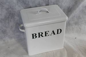 lot 88Y image: Large Metal Bread Box with Lid