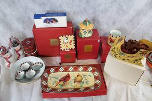 lot 115 image: Lenox Winter Greetings Everyday Collection Mugs, Coasters, and Sleigh Decor Set