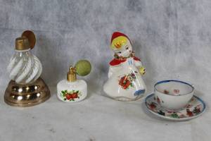 lot 125 image: Vintage Perfume Bottles and Decorative Figurines Set