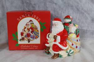 lot 159 image: Santa 1990 Collectors Series Ceramic Cookie Jar