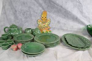 lot 169 image: Green and Nature-Themed Ceramic Dish Set with Animal and Floral Designs
