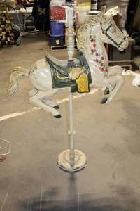 lot 184Y image: Vintage Carousel Horse Decorative Stand