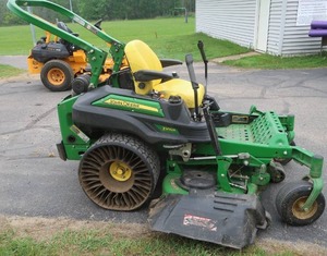 lot 1 image: JOHN DEERE Z950R Z TRACK