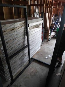 lot 17 image: BFS CHIN UP BAR  SQUAT LIFT FRAME