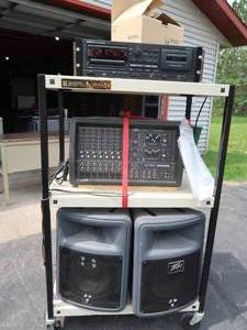 lot 43 image: HUGE COMMERCIAL AUDIO LOT WITH CART.