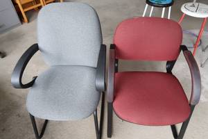 lot 69 image: OFFICE CHAIRS
