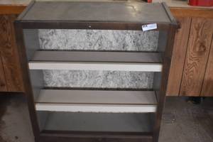 lot 6 image: Cabinet