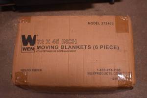 lot 36 image: Moving Blankets