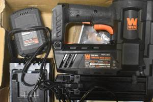 lot 57 image: WEN 20512 20V Max Cordless 18-Gauge Brad Nailer with 2.0Ah Battery and Charger
