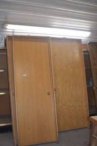 lot 4 image: Oak doors