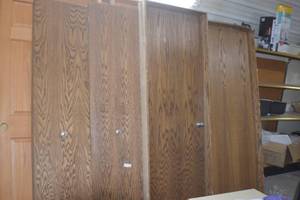 lot 5 image: Oak Doors