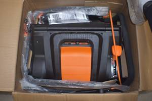 lot 64 image: WEN DT1516 16-Inch 15-Amp 2-in-1 Electric Dethatcher and Scarifier with Collection Bag