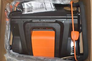 lot 65 image: WEN DT1516 16-Inch 15-Amp 2-in-1 Electric Dethatcher and Scarifier with Collection Bag