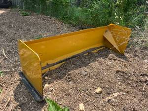 lot 6 image: Skid Steer Snow Pusher