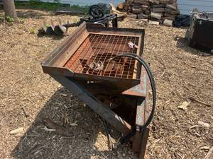 lot 8 image: Salt Spreader