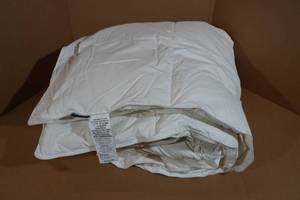 lot 170 image: King Down Blanket - White