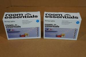 lot 206 image: 2 Room Essentials String Lights