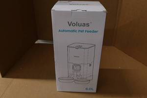 lot 28 image: Voluas Automatic 6L Dual Pet Feeder with Voice Recorder