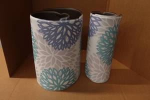 lot 30 image: 2 Teal Kitchen Anti Fatigue Mats - 17x28 & 17x48