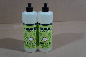 lot 55 image: 2 Mrs Meyer Dish Soap