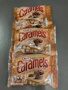 lot 24 image: CA 3 - Set of 3 Kraft Caramels Candy Packs