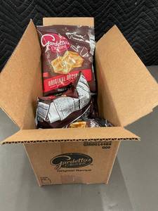 lot 465 image: FL 2 - Gardettos Crisps Original Recipe, 7 Bags of 3 oz Each