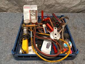 lot 11 image: Collection of Automotive and Mechanical Tools with Suntune Tester