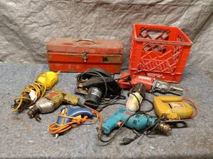 lot 18 image: Collection of Vintage Tools with Metal Toolbox and Plastic Crate