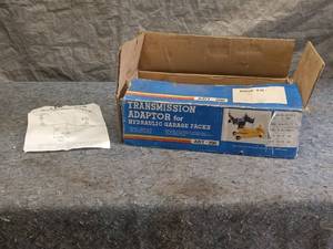 lot 36 image: ADT-200 Transmission Adaptor for Hydraulic Garage Jacks