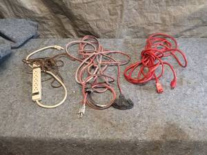 lot 44 image: Collection of Electrical Extension Cords and Power Strip