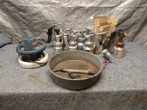 lot 48 image: Collection of Vintage Spray Guns with Ryobi Buffer
