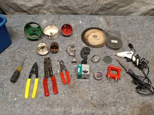 lot 79 image: Collection of Assorted Hand Tools and Accessories