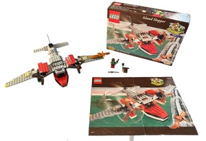 lot 018 image: LEGO Island Hopper  Year 2000