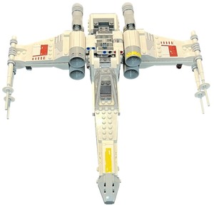 lot 050 image: LEGO Star Wars Luke Skywalkers X-Wing Fighter  Year 2021