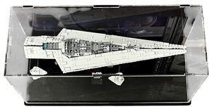 lot 006 image: LEGO Star Wars Executor Super Star Destroyer in a Display Case with Nameplate  Year 2023