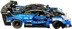 lot 019 image: LEGO Technic McLaren Senna GTR  Year 2021