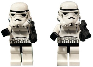 lot 051 image: LEGO Star Wars Imperial Stormtrooper  MINIFIGURE - Qty 2